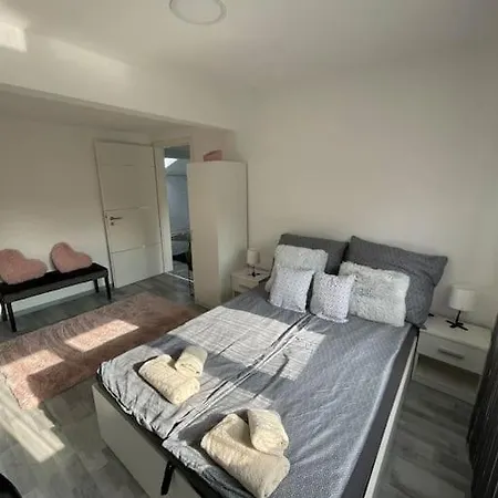 Apartament Csaladi Feszek