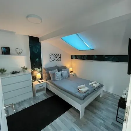 Csaladi Feszek Διαμέρισμα Gárdony